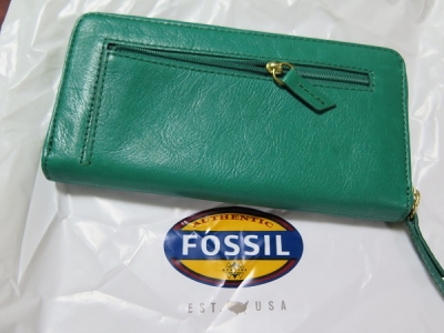 長島で買ったもの　FOSSIL財布