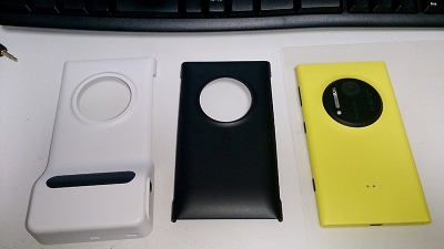 Lumia 1020とカメラグリップ、Qiカバー