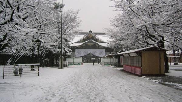 雪の靖国神社