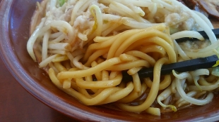 東横愛宕　特製味噌ﾗｰﾒﾝ　麺