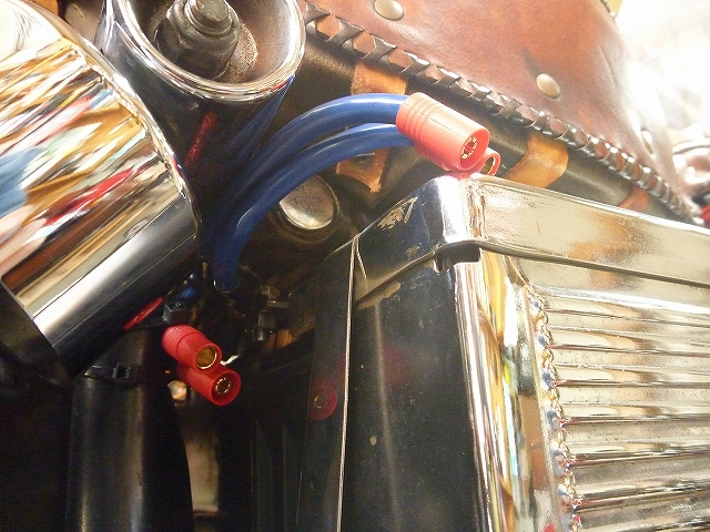 バッテリーのマイナスアース線の改造 - かたやのヴィンテージハーレーライフ